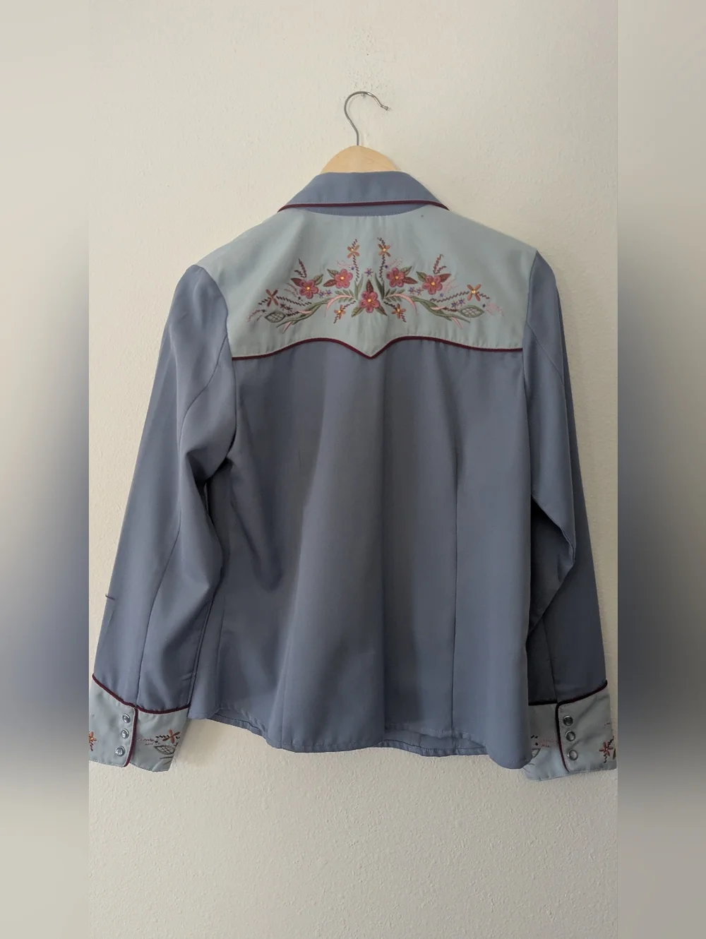 Scully Powder Blue Western Shirt with Floral Embroidery - Picture 5 of 7